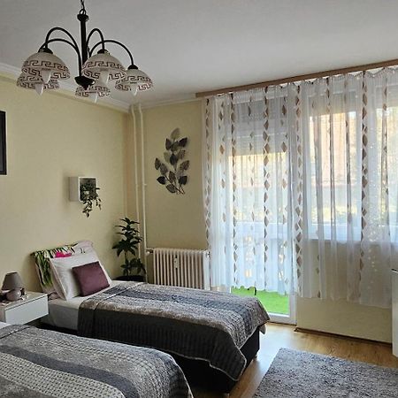 Anna Gyoengye Apartman เดเบรตเซน ภายนอก รูปภาพ