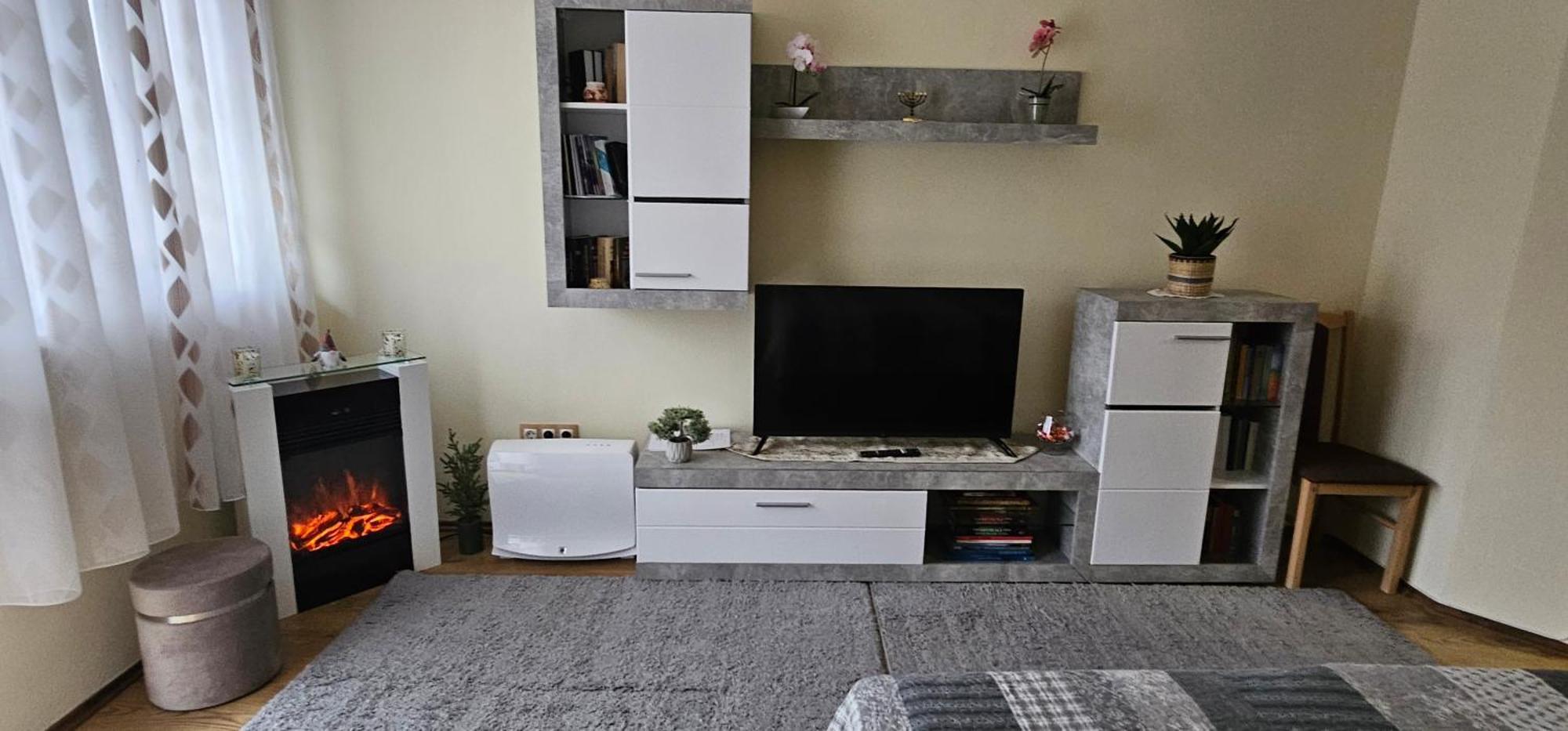 Anna Gyoengye Apartman เดเบรตเซน ภายนอก รูปภาพ